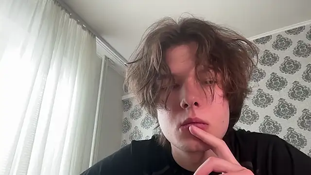 Show modela tomasdickpick na web-kameri