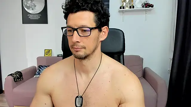 BrutusK08 Chat XXX in diretta