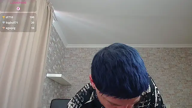 JonahShaw 即時 XXX 聊天