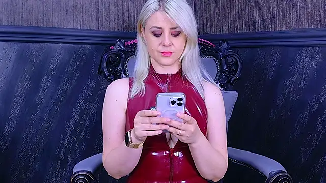 TiffanySia Chat XXX in diretta