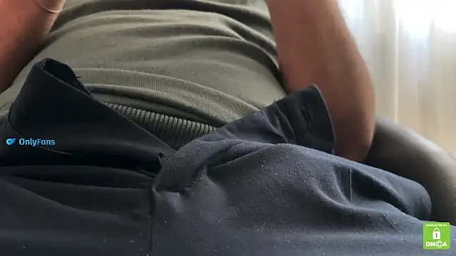letsplay_man Webcam Show