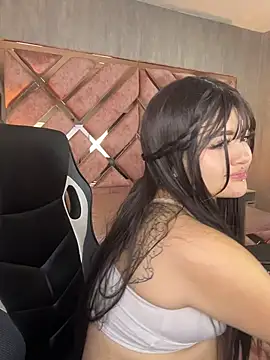 Chat XXX en directo de lya_nekko_