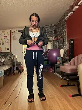 TranSexualJade95 élő XXX-chatje