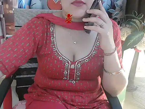 _chitranshi's Webcam Show
