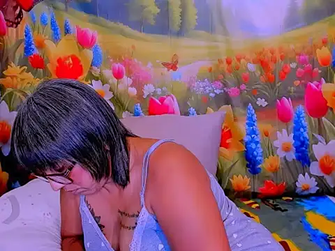 indianroxy Live XXX-chat