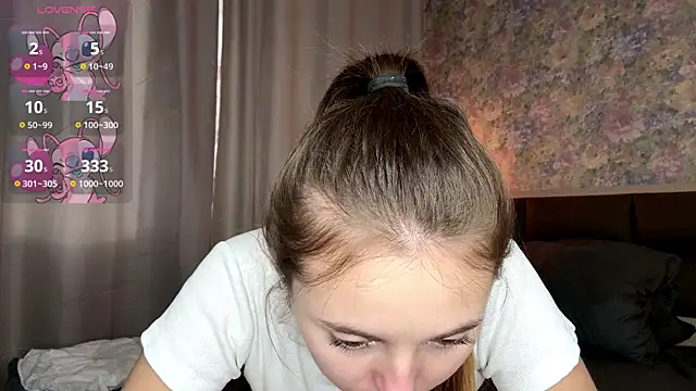 LoraDavi Live XXX Chat