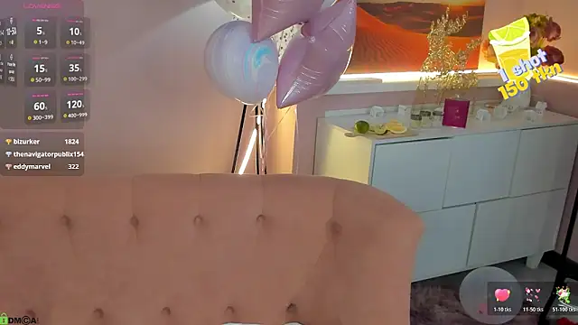 Chatroom XXX en direct de CherryLexi_