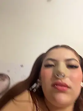daliz_20_z Adlı Modelin Canlı XXX Sohbeti