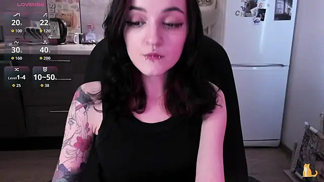 linaa__tyaan's Live XXX Chat