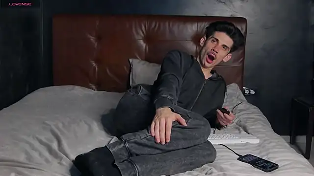 DanielCrush1 Webcam show