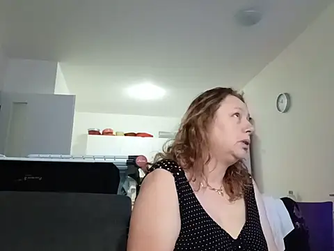Jahudka47's Live XXX Chat