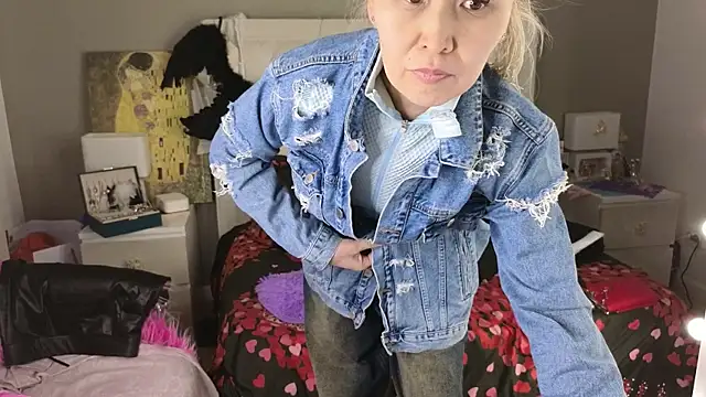 RoxalanaStarのライブXXXチャット