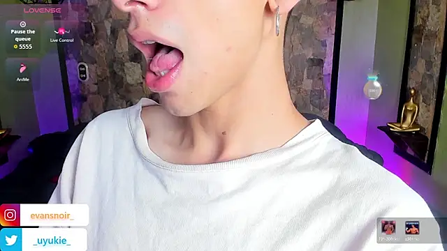 Evans_Noir's Webcam Show