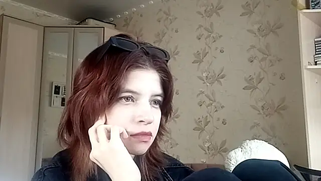 LowkeyIndigo's Webcam Show