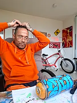 Mr_Graffitimile Live XXX-Chat