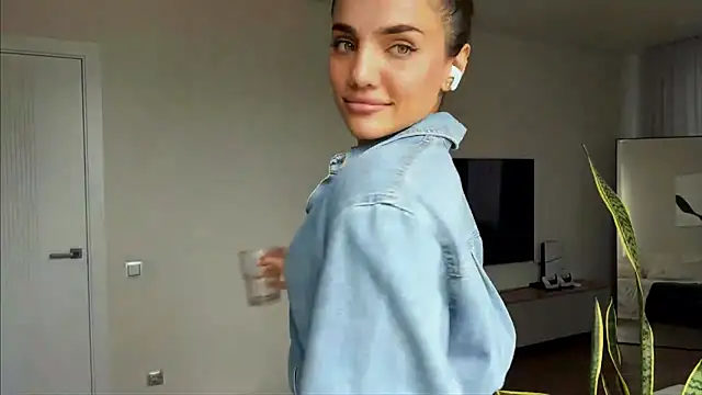 عرض كام MelindaReny