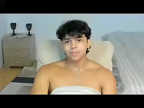 noahprada webcam show