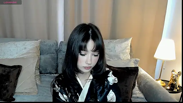 แชท XXX สดของ BrianaSteels