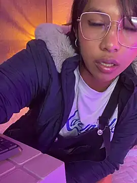 naomifox_'s Live XXX Chat