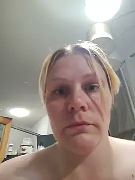 Savvy8's Webcam Show