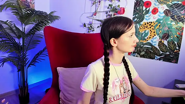 AliciaCore's Live XXX Chat