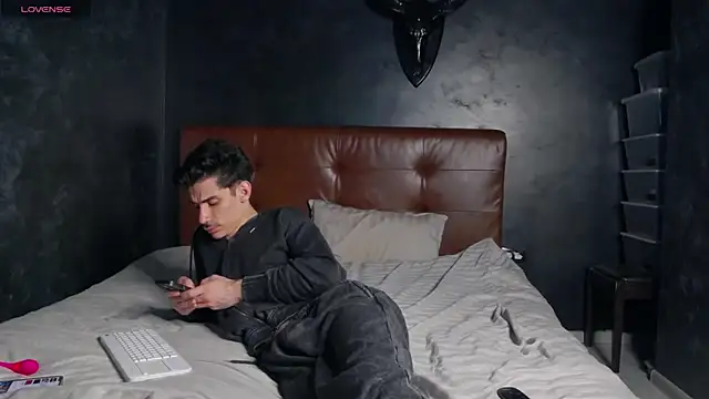 DanielCrush1 Webcam show