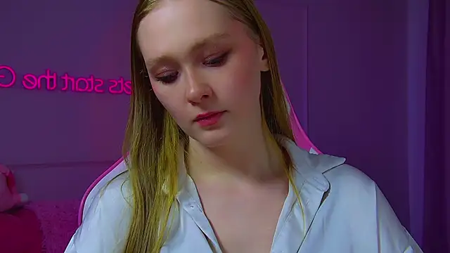 AgataFoxley élő XXX-chatje