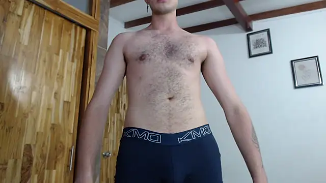 Vlad__night Adlı Modelin Canlı XXX Sohbeti