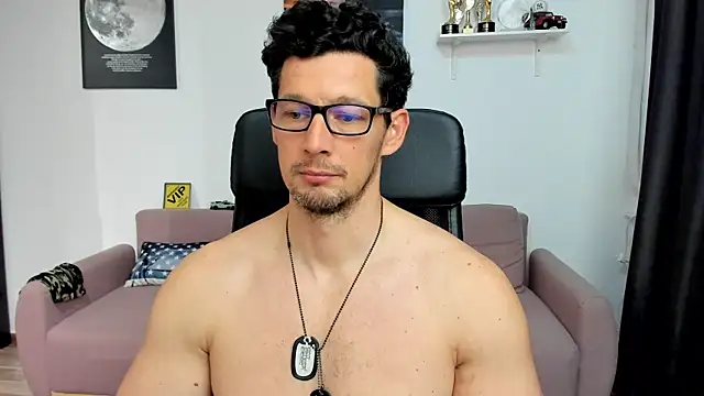 BrutusK08 Live XXX Chat