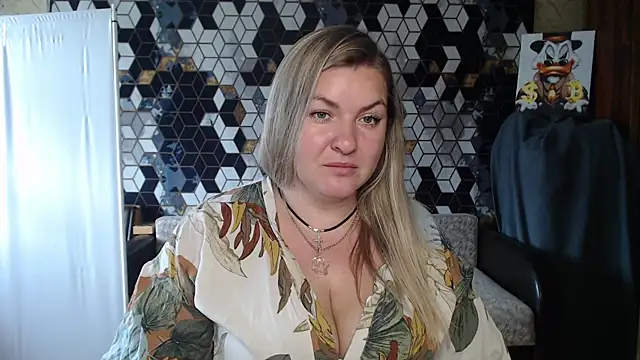 NikaSkylink Live XXX Chat