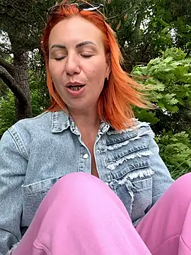 Czat XXX na żywo – PervyxMilfxx