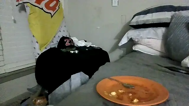 Triggerhappycj100's Live XXX Chat