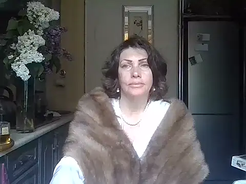 دردشة Baby-Matilda الجنسية المباشرة