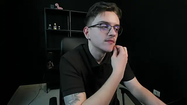 FelixStarkk Pertunjukan Webcam
