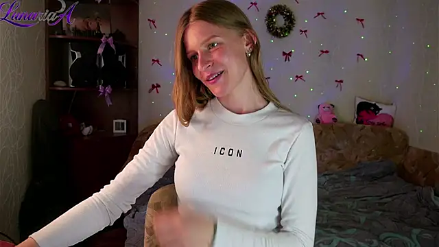 Webkamerová show Lunariaa