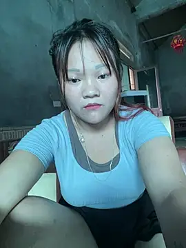 m-mbae's Live XXX Chat