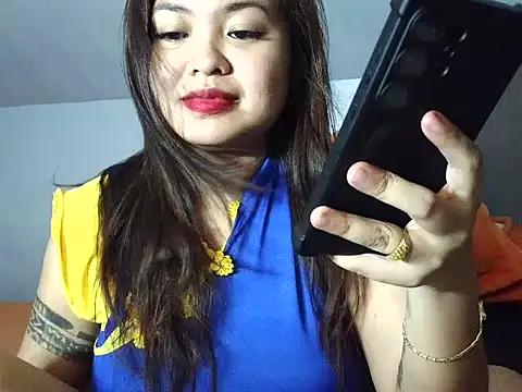 Chillntalkmami's Live XXX Chat