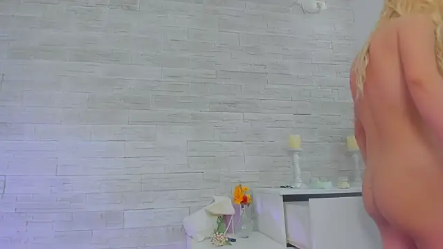 Chat +18 de Ivorym00n ao vivo