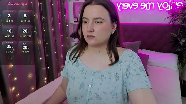 Živý XXX chat FeralPeach