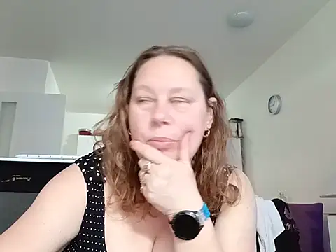Chatroom XXX en direct de Jahudka47