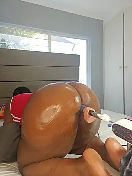 Kinkyphatass' Live XXX Chat