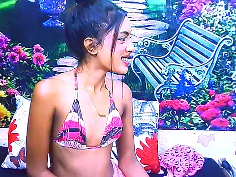IndianPretty14u2Luv লাইভ XXX চ্যাট