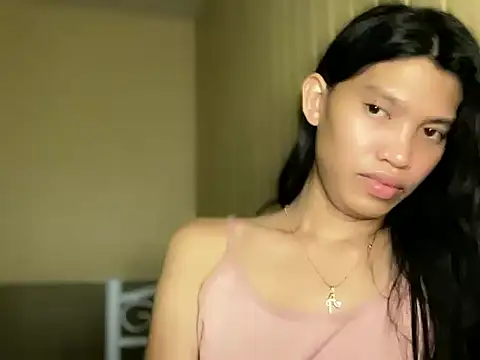 Yourgoddess_jayve Adlı Modelin Canlı XXX Sohbeti