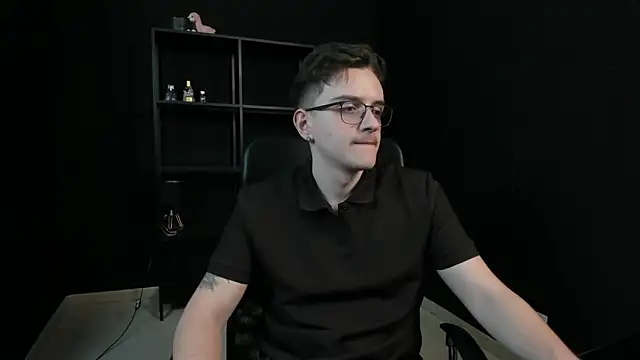 FelixStarkk – Naživo XXX chat