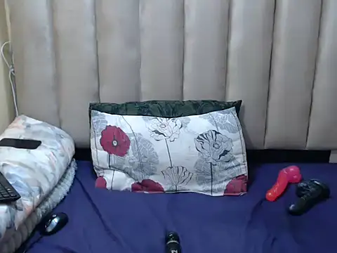 Tallatoya2026's Webcam Show
