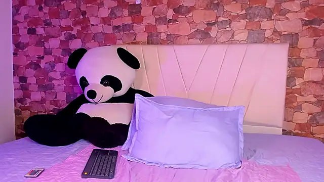 julz_03 Adlı Modelin Canlı XXX Sohbeti
