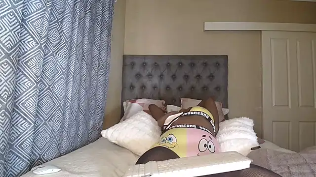 nanababe1 Adlı Modelin Canlı XXX Sohbeti