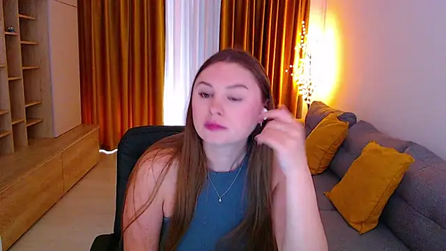 XXX chat uživo modela mia_bloomy