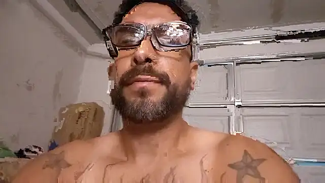 Forbidden_daddy's Webcam Show