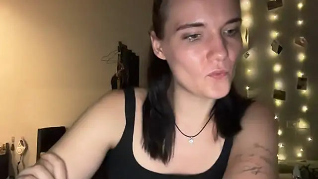 RosePlant's Live XXX Chat